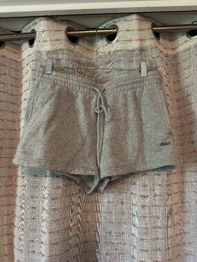 Aritzia TNA Sweatfleece Shorts